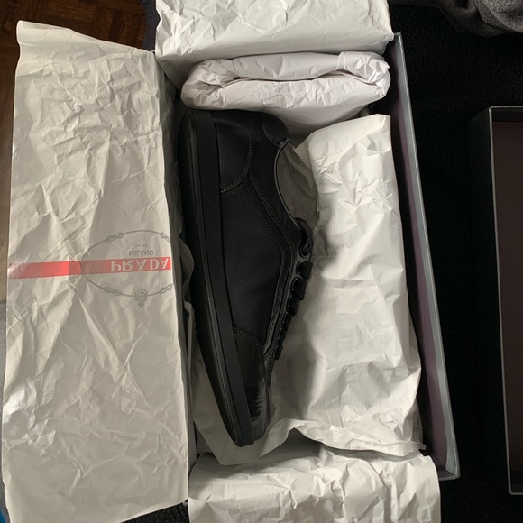 Prada shoes - Picture 4 of 6